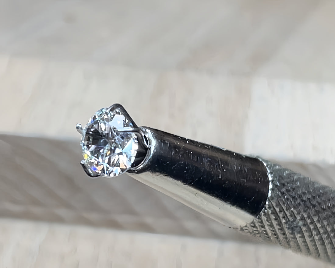Exploring the World of Diamond Cuts - A Guide to Different Cuts and Their Radiant Beauty
